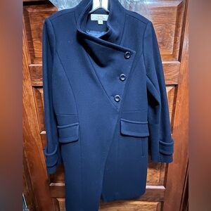 Trina Turk beautiful asymmetrical Navy Wool coat. EUC size 8